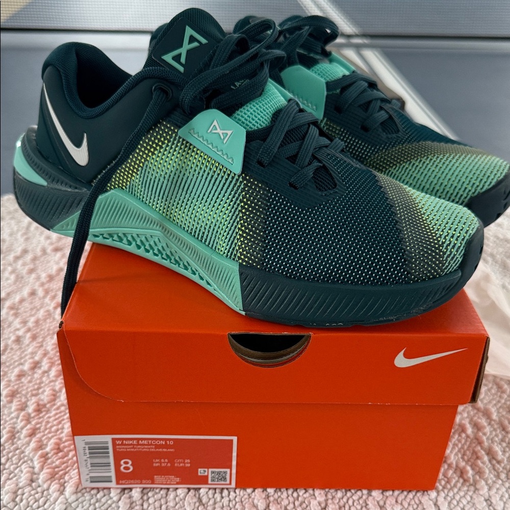 Brand New Women’s Nike Metcon 10